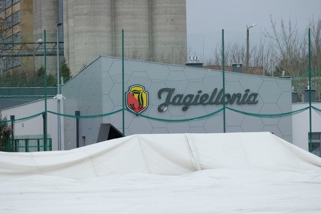 Balon nad boiskiem przy Elewatorskiej runął w lutym i tej zimy Jagiellonia będzie sobie musiała radzić bez niego