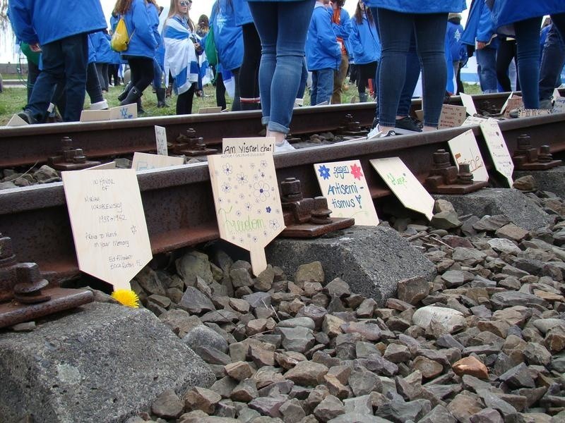 26 Marsz Żywych przeszedł z byłego niemieckiego obozu Auschwitz I do Auschwitz II Birkenau