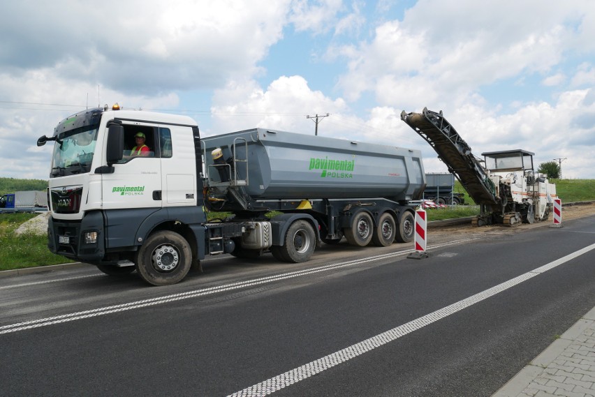 Firma Pavimental Polska remontuje m.in. autostradę A4