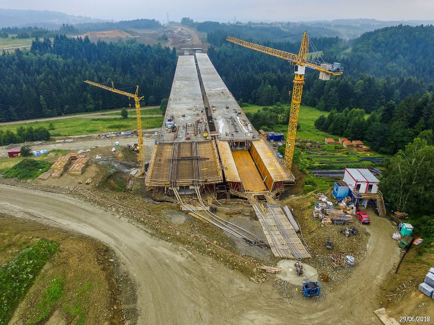 Jechaliście ostatnio w Tatry? Zakopianka to wielki plac budowy! [ZDJĘCIA LOTNICZE]