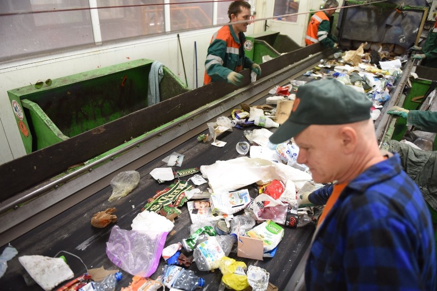 Śmieci drożeją na potęgę. Rekordowe ceny są w gminie Liszki