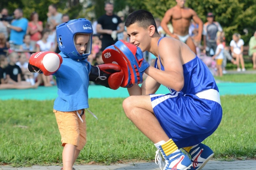 Sportowa sobota w hutniczym parku w Ostrowcu