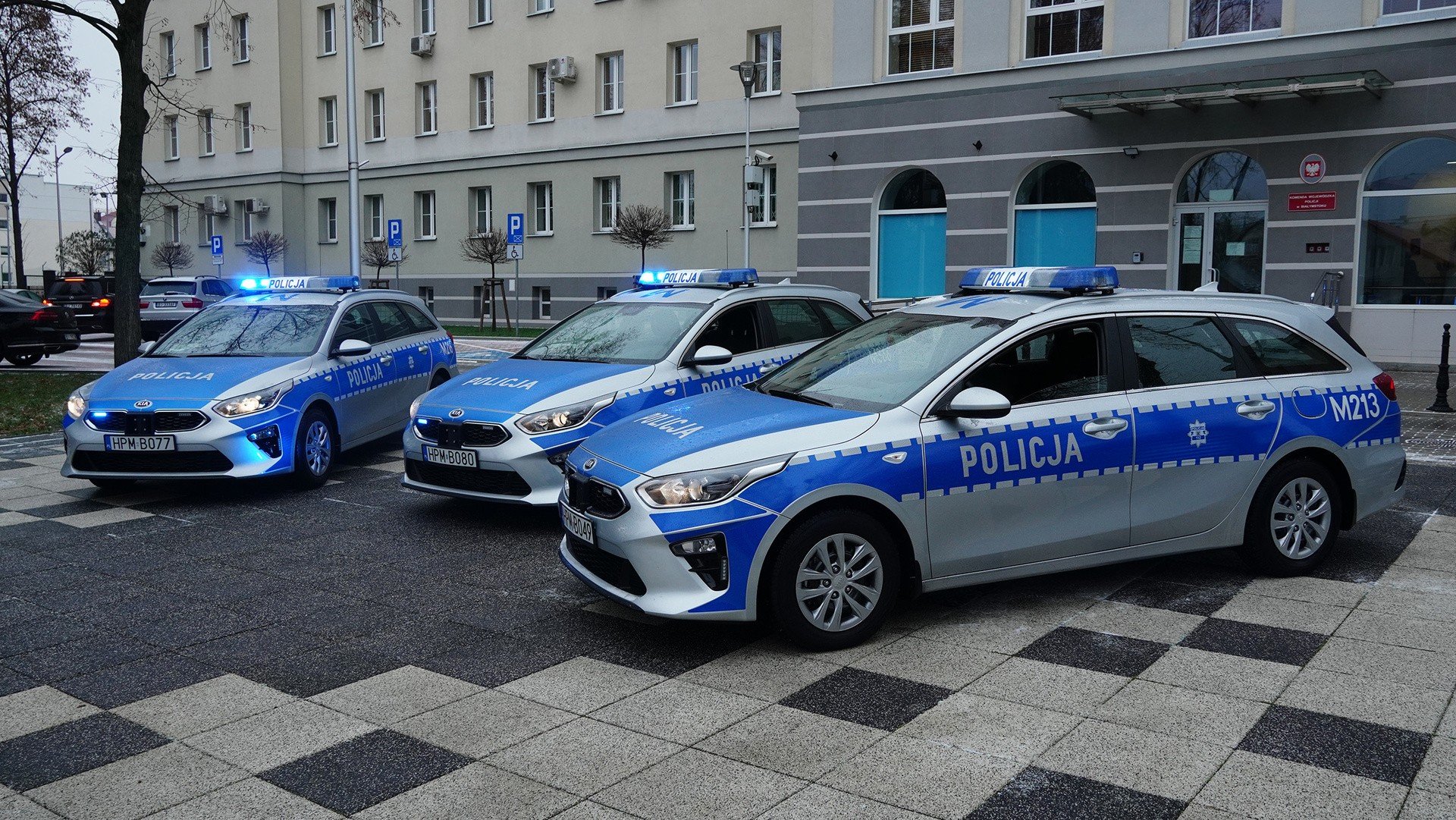 Podlaska policja ma trzy nowe radiowozy. Zakup aut w