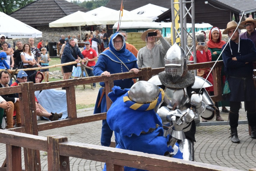 Na zamku Ogrodzieniec odbył się turniej rycerski....