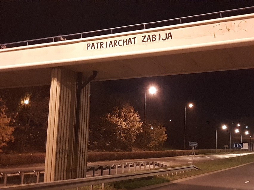 Plakaciary w Lublinie. Mocnymi hasłami przypominają o proteście. Zobacz zdjęcia!