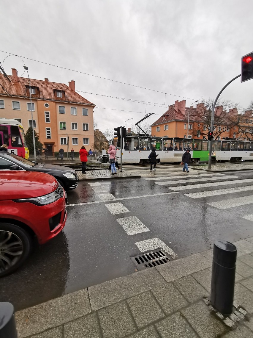 Kolizja na ul. Mickiewicza w Szczecinie