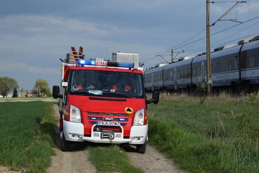 Zderzenie samochodu z pociągiem w miejscowości Szulec
