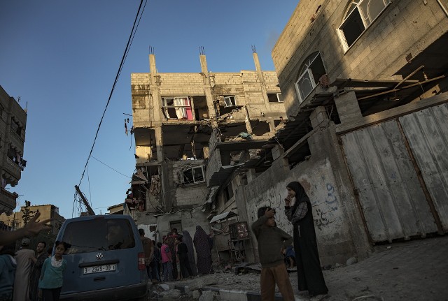 15 Palestyńczyków zginęło w niedzielę rano w izraelskich bombardowaniach
