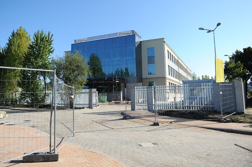 Centrum Biurowe Podwale powstaje przy Małachowskiego w...