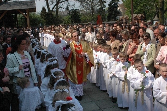 Pierwsza komunia powinna być przede wszystkim przeżyciem religijnym...