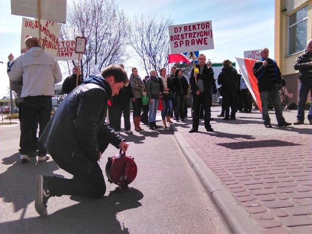 Trwa protest pracowników Bioetanolu w Toruniu [zdjęcia]