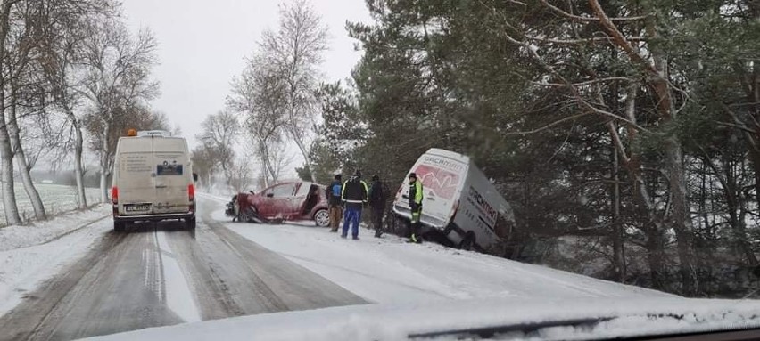 Wypadek na drodze Zawady-Miedźno