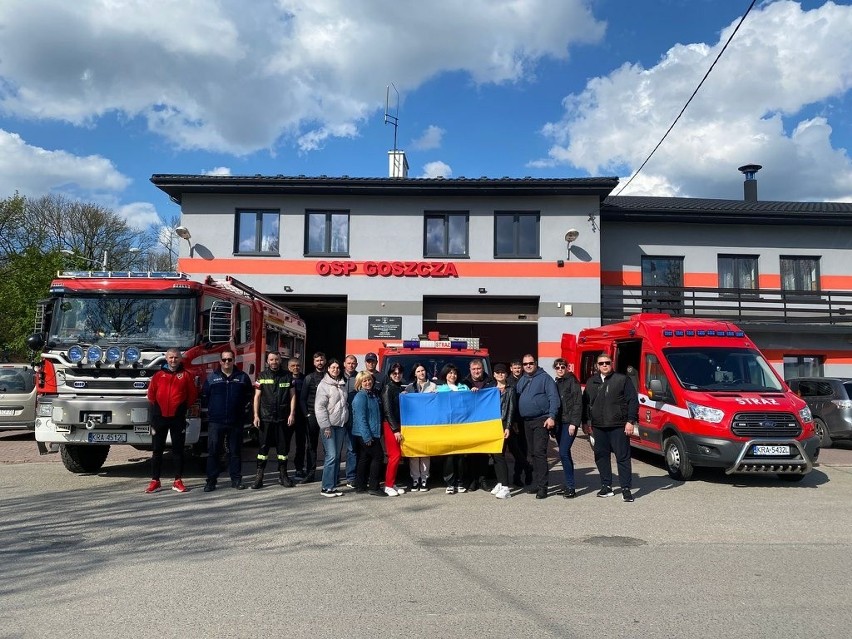 Opolscy strażaków szkolili osoby z Ukrainy, które chcą na...