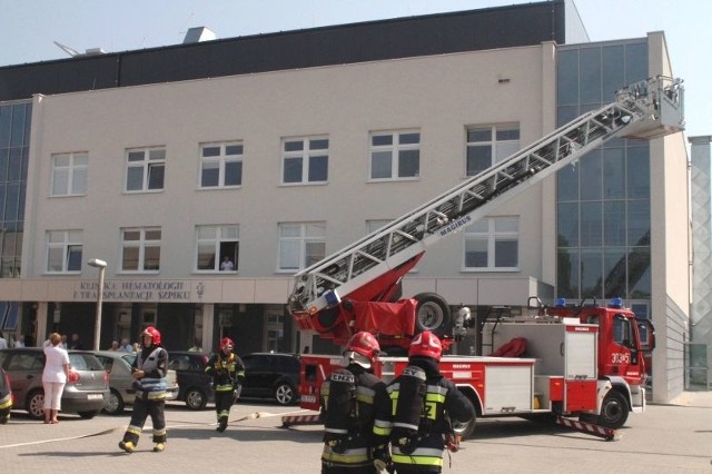 Strażacy ćwiczyli na oddziale świętokrzyskiej onko