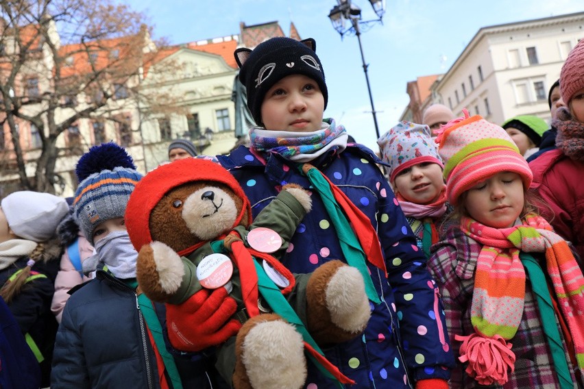 Uroczysty apel na Rynku staromiejskim zakończył trwający...