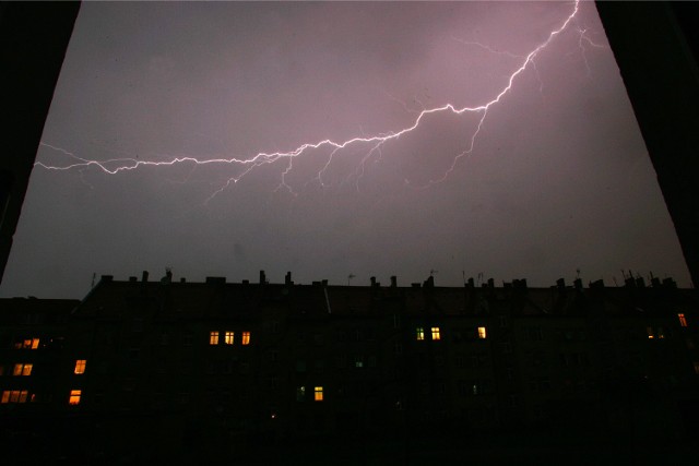 Burza w Poznaniu: IMGW ostrzega przed nawałnicami