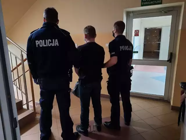 Zatrzymany przez policję 23-latek z Ćmielowa