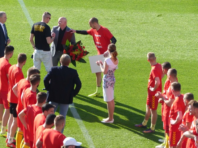 Przed meczem odbyło się pożegnanie trenera Macieja Bartoszka.