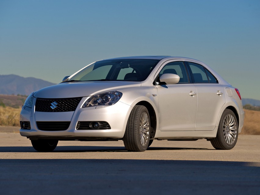 Suzuki Kizashi / Fot. Suzuki