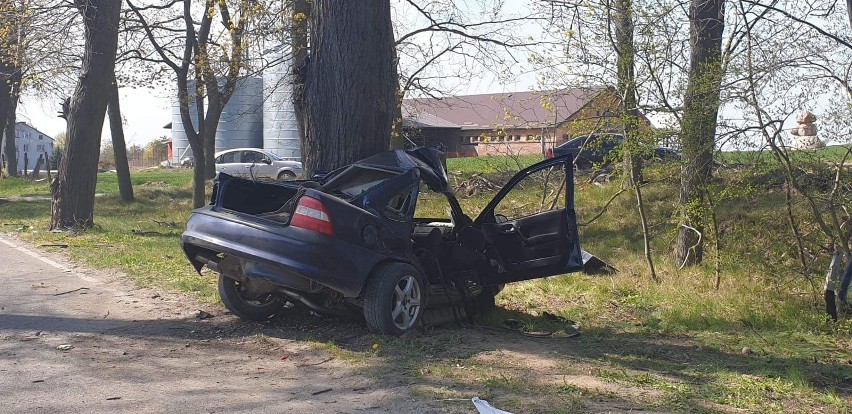 Śmiertelny wypadek w Krzykosach koło Kwidzyna. Samochód...