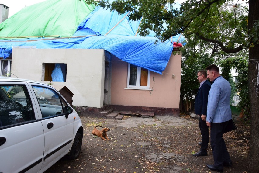 - Żądamy od pana prezydenta, żeby natychmiast zajął się tą...