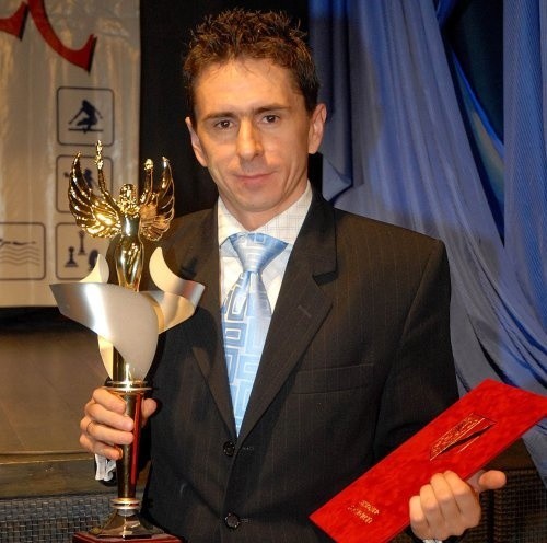 Robert Gajda zdobył w piątek tytuł Sportowca Stargardu 2007 roku. Na piłkarza Błękitnych najchętniej głosowali Czytelnicy &#8222;Głosu&#8221;, którzy wspólnie z przedstawicielami klubów decydowali o wynikach plebiscytu.