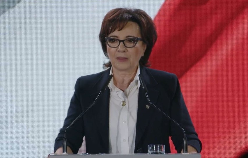 Marszałek Sejmu Elżbieta Witek podczas konwencji PiS w...