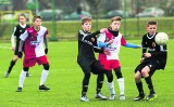 Młodzieżowy futbol. Zacięte spotkania na inaugurację ligi wojewódzkiej trampkarzy  