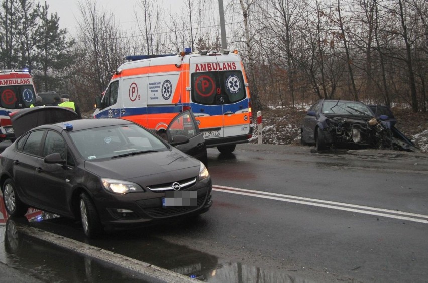 Cztery osoby ranne w wypadku w Tarnobrzegu! (ZDJĘCIA)