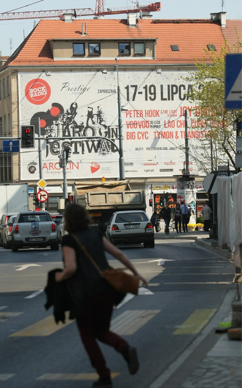 Wrocław bez reklam? Urzędnicy zadowoleni. A rzeczywistość swoje...