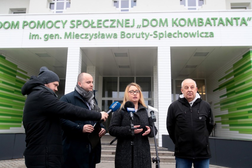 Brakuje opiekunów w DPS przy Kruczej w Szczecinie? Radni otrzymali niepokojące sygnały w tej sprawie