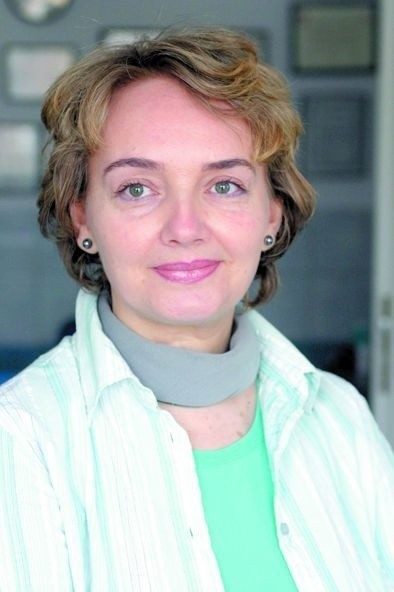 Nasz ekspert Maria Pyzio-Gutkowska - Lekarz dermatolog, specjalistka medycyny estetycznej. Uważa, że warto inwestować w urodę, bo będzie nam służyć długie lata.