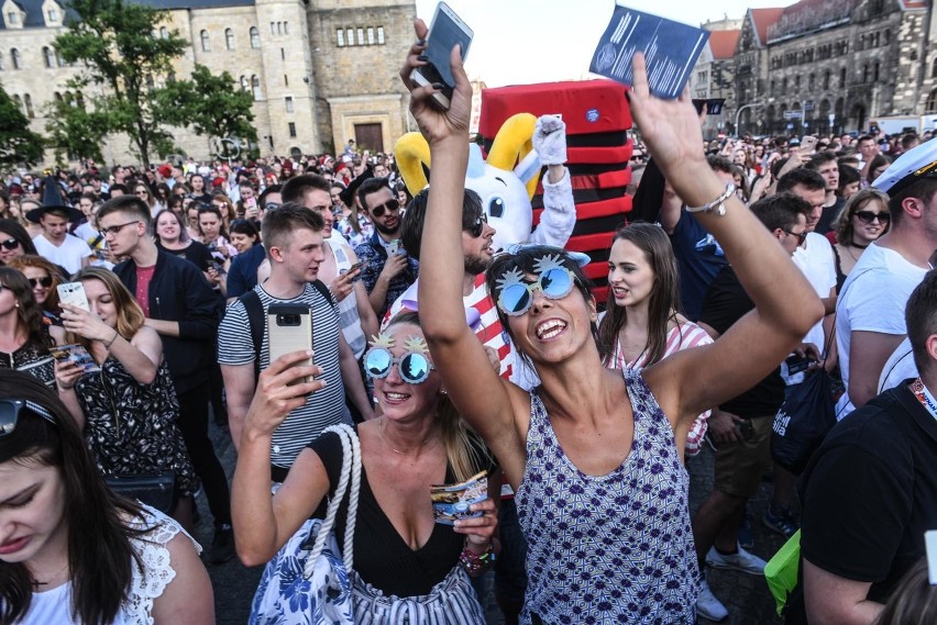 W Poznaniu studiuje ponad 100 tysięcy studentów. W ciągu...