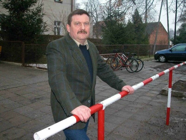 - Z polityków szczególnie cenię Jana Rokitę - mówi Władysław Krzempek, szef SLD w gminie Domaszowice.