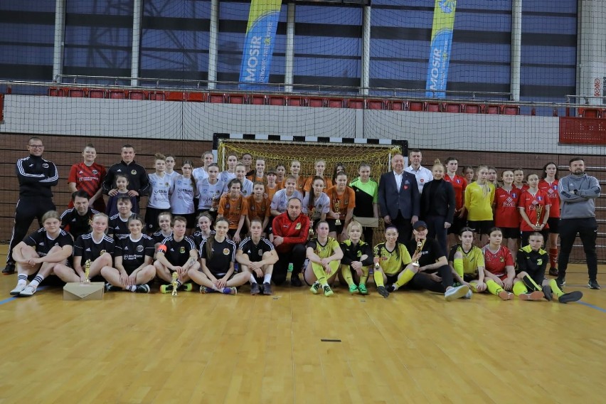 Turniej Futsalu Kobiet o Puchar Prezydenta Ostrowca Świętokrzyskiego z udziałem KSZO Ostrowiec, Naprzodu Jędrzejów, Hetmanek Włoszczowa