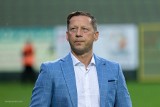 Fortuna 1 Liga. W sobotę Radomiak zagra z Podbeskidziem Bielsko-Biała. Trener zielonych Dariusz Banasik ma spory problem