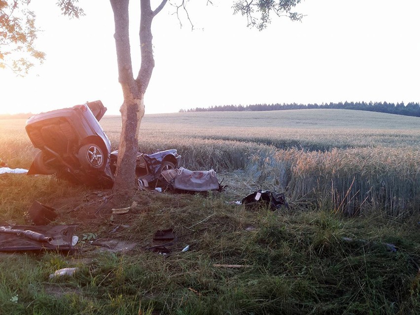 Śmiertelny wypadek koło Golczewa. Nie żyje kierowca 
