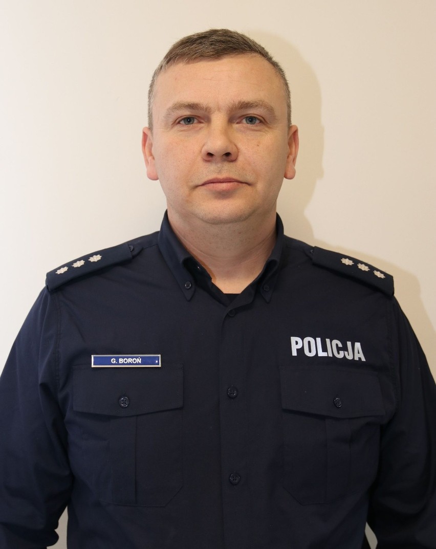 Komisariat Policji w Rakowie ma nowego komendanta. Został nim komisarz Grzegorz Boroń