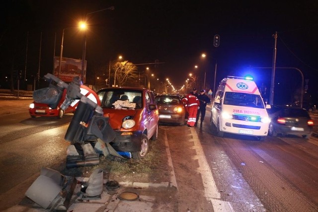 W piątek, 15 lutego około godziny 20 doszło do zdarzenia drogowego na ul. Szczecińskiej w Słupsku.