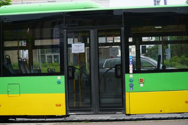 Przystanek autobusowy przy ul. Strzeszyńskiej jest chwilowo nieczynny - przesunięto go bliżej centrum