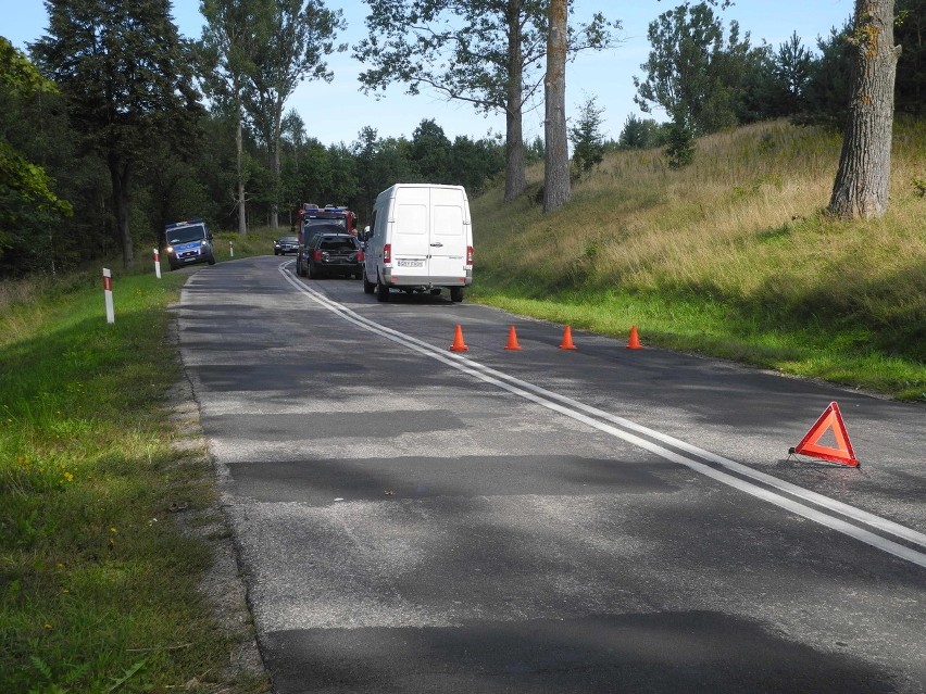 Zderzenie trzech aut koło Niezabyszewa