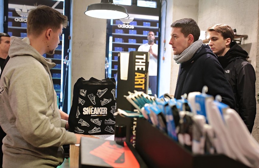 Kraków. Premierowy model butów Adidas w sklepie Sneaker Studio [ZDJĘCIA] |  Dziennik Polski