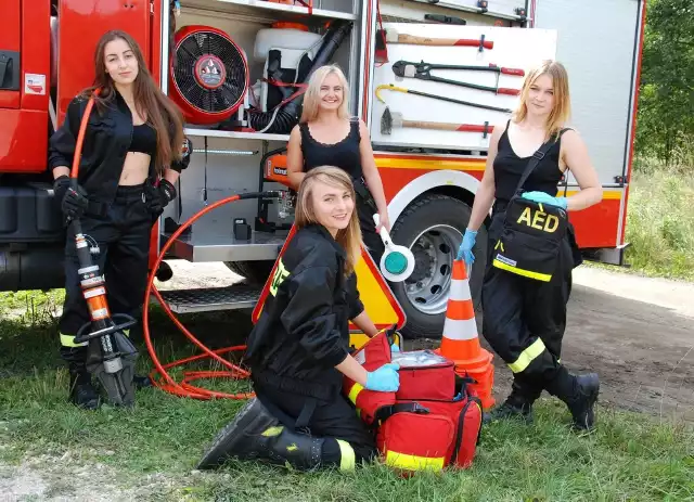 Służba w straży pożarnej to nie tylko domena mężczyzn. Zobaczcie najładniejsze dziewczyny, które biorą udział w akcjach pożarniczych. Wybrane fotografie pochodzą z fanpage'a "Strażaczki z Polski" na Facebooku.
