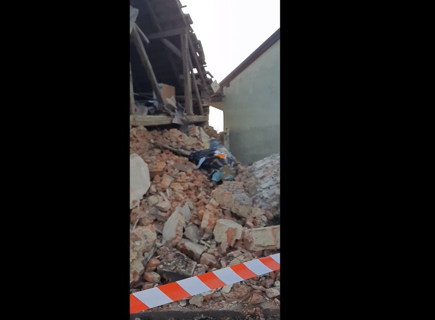 Katastrofa budowlana pod Wrocławiem. Zablokowana ważna droga [ZDJĘCIA]