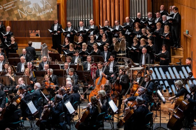 Na początek 60. BFM publiczność wysłuchała „Siedmiu bram Jerozolimy” Krzysztofa Pendereckiego, w wykonaniu  Orkiestry Symfonicznej Filharmonii Pomorskiej i Chóru Filharmonii Narodowej w Warszawie.