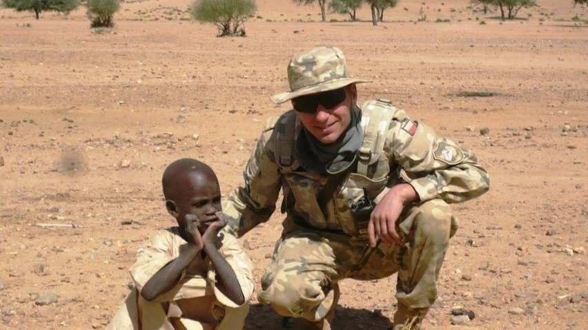 Życzenia świąteczne od naszych żołnierzy w Czadzie dla ich rodzin