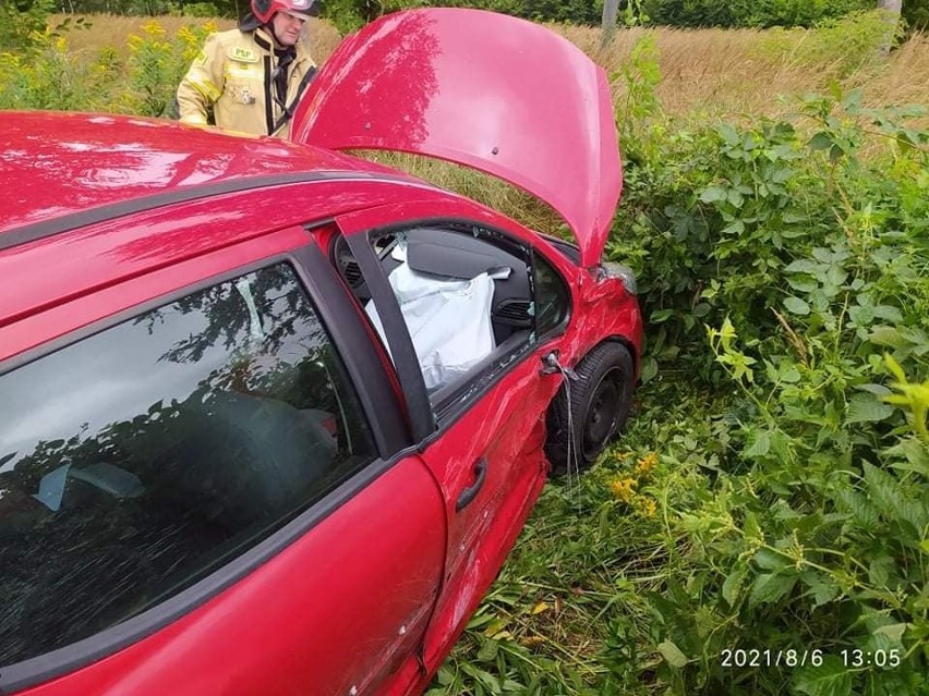 Jedna osoba została ranna w wypadku w miejscowości Jagiełła w gminie Tryńcza [ZDJĘCIA]