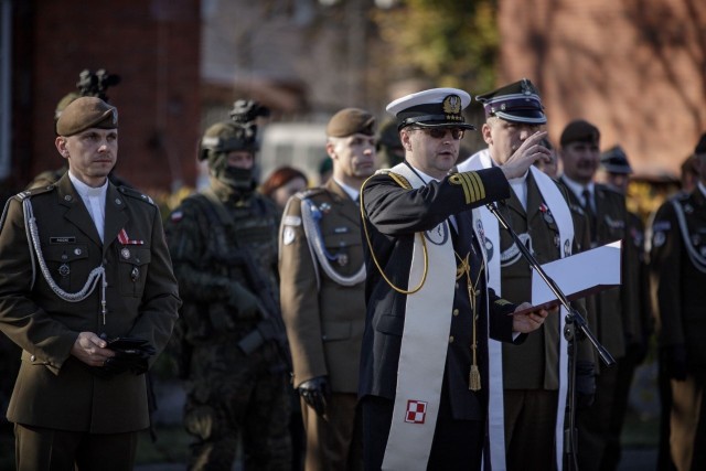 W czasie tej dwudziestej przysięgi słowa roty wypowiedziało [b]blisko 100 żołnierzy