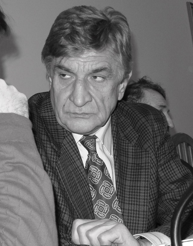 Ryszard Kalisz w latach 1998-2010 był radnym powiatu myślenickiego