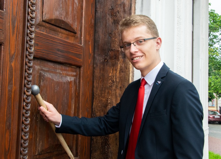 Tarnobrzeg. Matura z chemii i informatyki. Uczeń "Hetmana" zdawał dwa egzaminy jednego dnia  